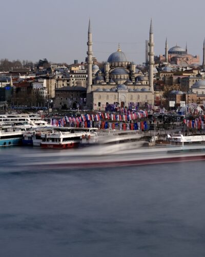 Fine art street photography from Istanbul from the Istanbul series, photography by Jeroen Busschers