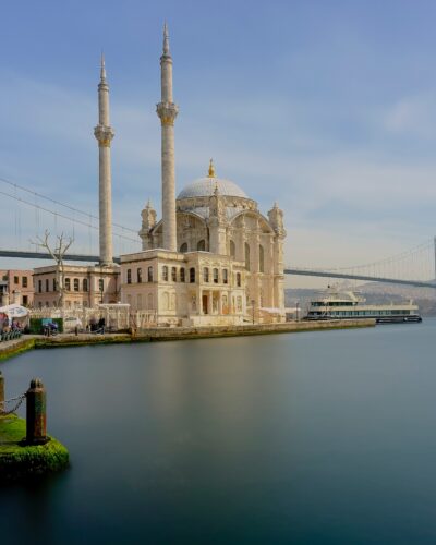 Fine art street photography from Istanbul from the Istanbul series, photography by Jeroen Busschers